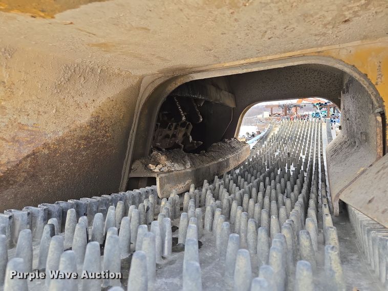 image for item EQ6580 1997 Vermeer  T955 trencher