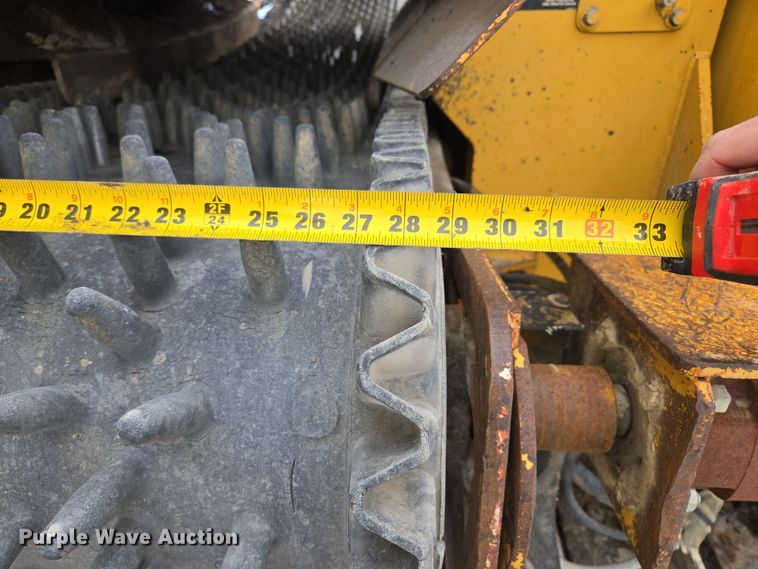 image for item EQ6580 1997 Vermeer  T955 trencher