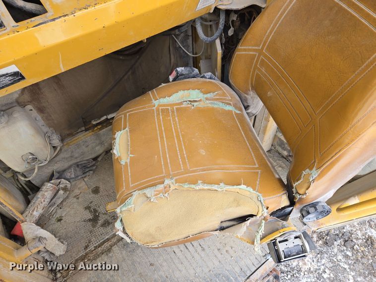 image for item EQ6580 1997 Vermeer  T955 trencher