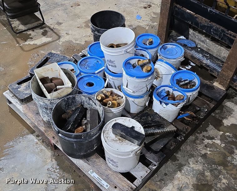 image for item EQ6581 Trencher bits  