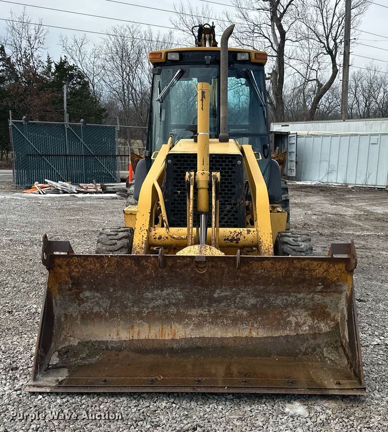 image for item EQ6588 1998 John Deere 310E backhoe