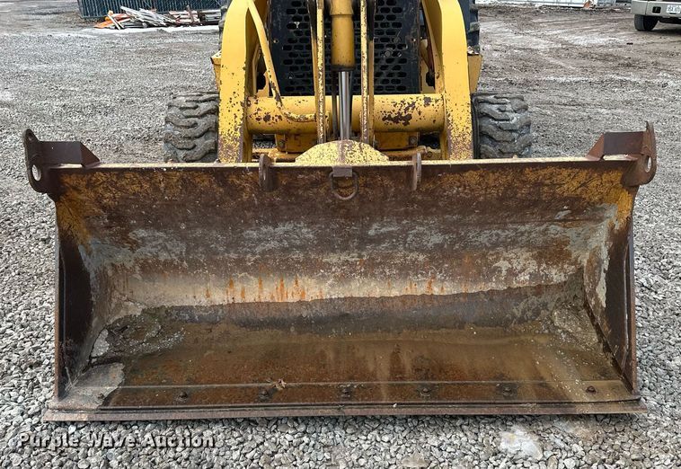 image for item EQ6588 1998 John Deere 310E backhoe