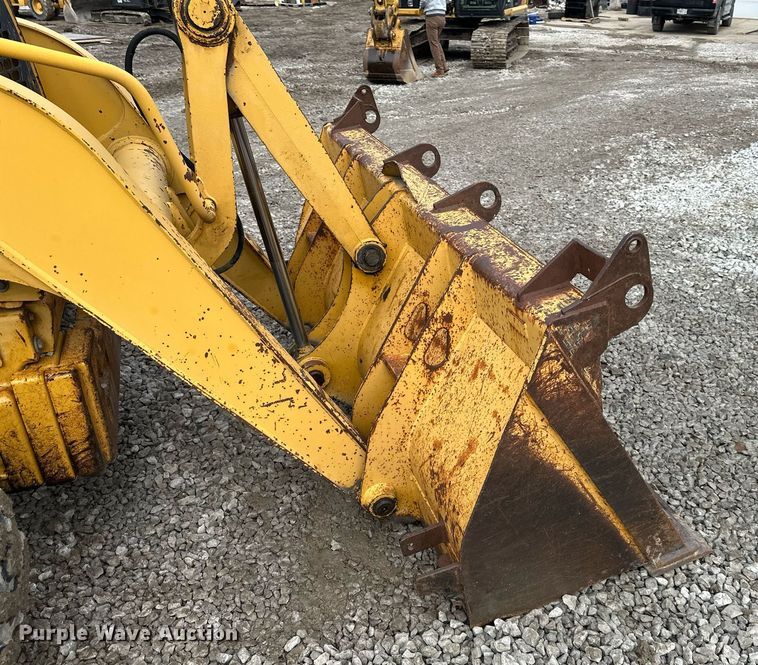 image for item EQ6588 1998 John Deere 310E backhoe