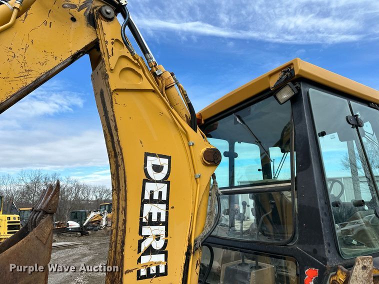 image for item EQ6588 1998 John Deere 310E backhoe