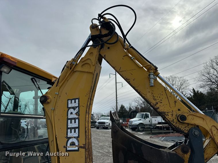 image for item EQ6588 1998 John Deere 310E backhoe