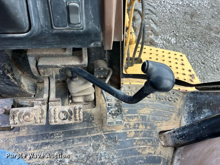 image for item EQ6588 1998 John Deere 310E backhoe