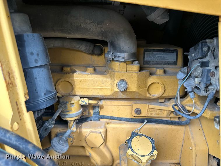 image for item EQ6588 1998 John Deere 310E backhoe