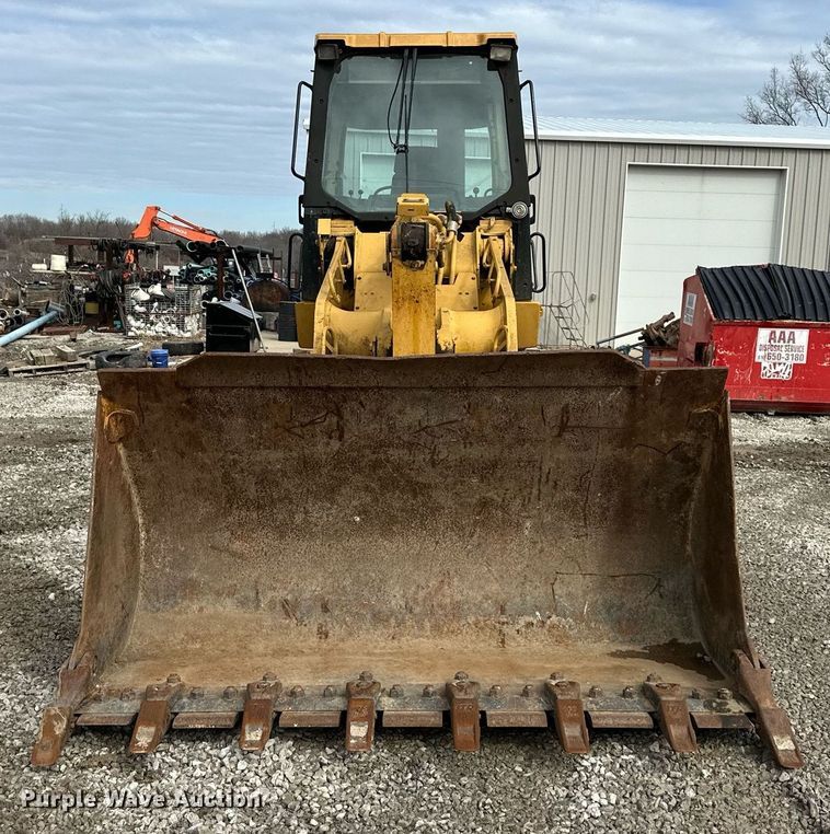 image for item EQ6589 2003 Caterpillar 963C track loader