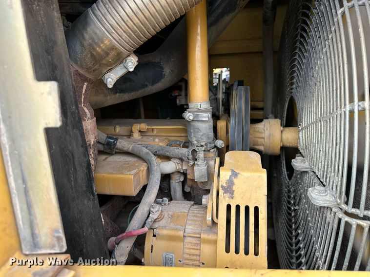 image for item EQ6589 2003 Caterpillar 963C track loader