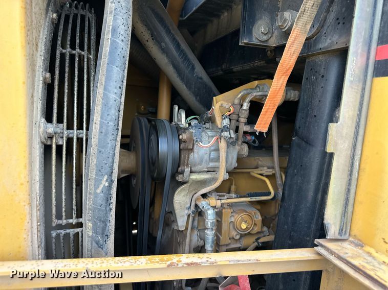 image for item EQ6589 2003 Caterpillar 963C track loader