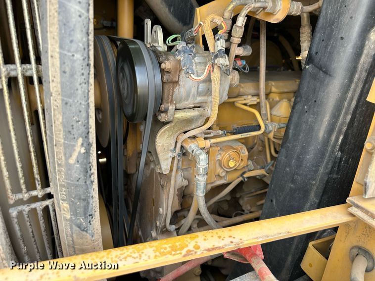 image for item EQ6589 2003 Caterpillar 963C track loader