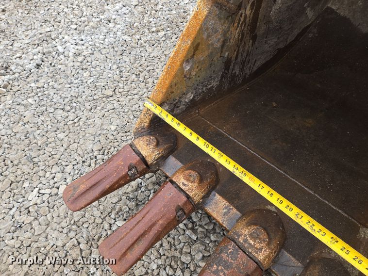 image for item EQ6591 2015 John Deere  245G LC  excavator