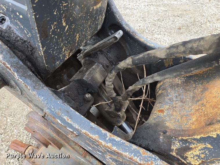 image for item EQ6591 2015 John Deere  245G LC  excavator