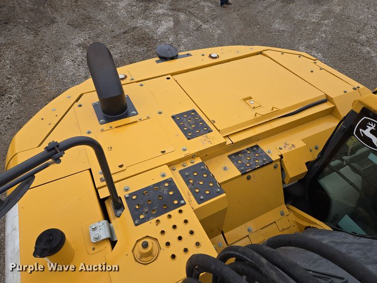 image for item EQ6591 2015 John Deere  245G LC  excavator