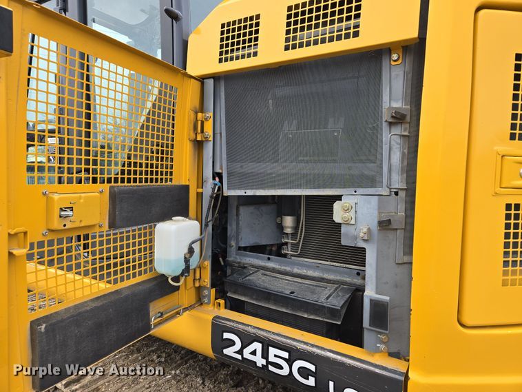 image for item EQ6591 2015 John Deere  245G LC  excavator