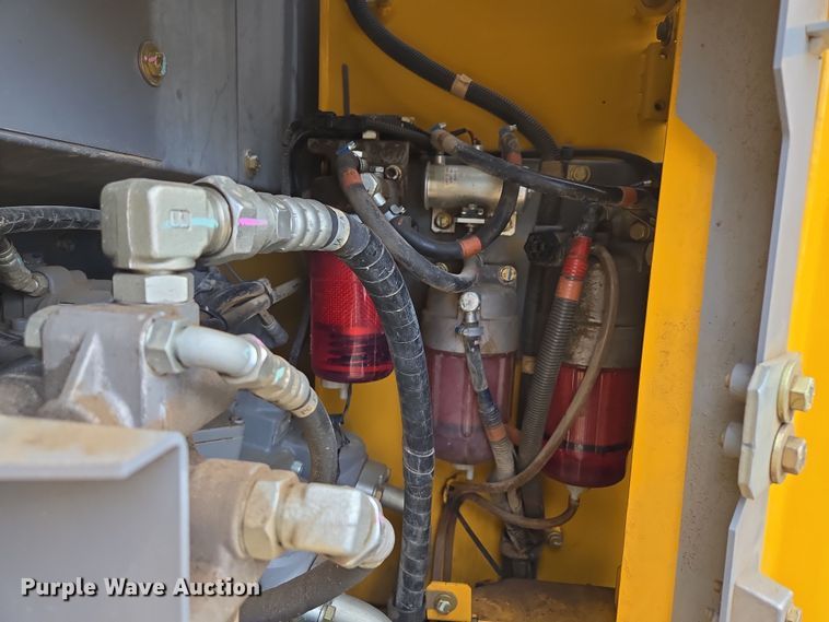 image for item EQ6591 2015 John Deere  245G LC  excavator