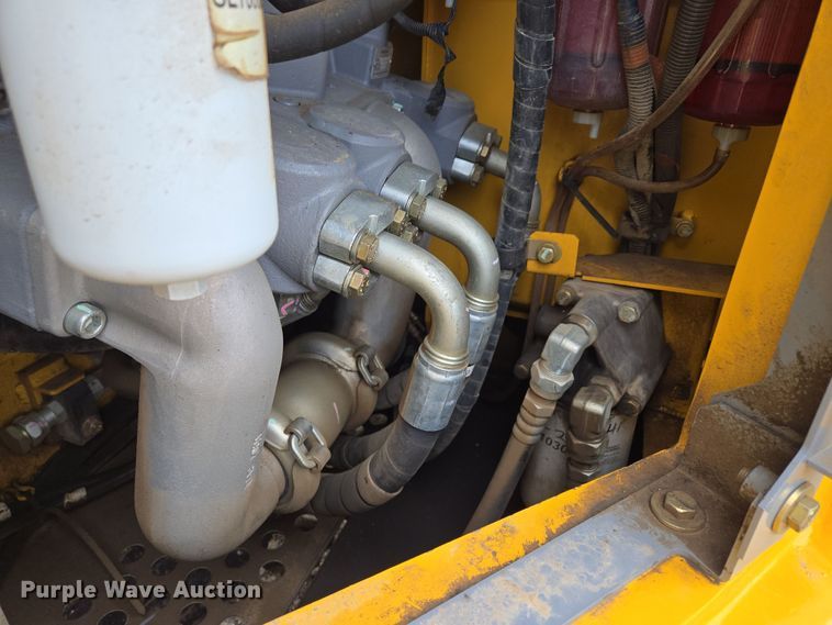 image for item EQ6591 2015 John Deere  245G LC  excavator