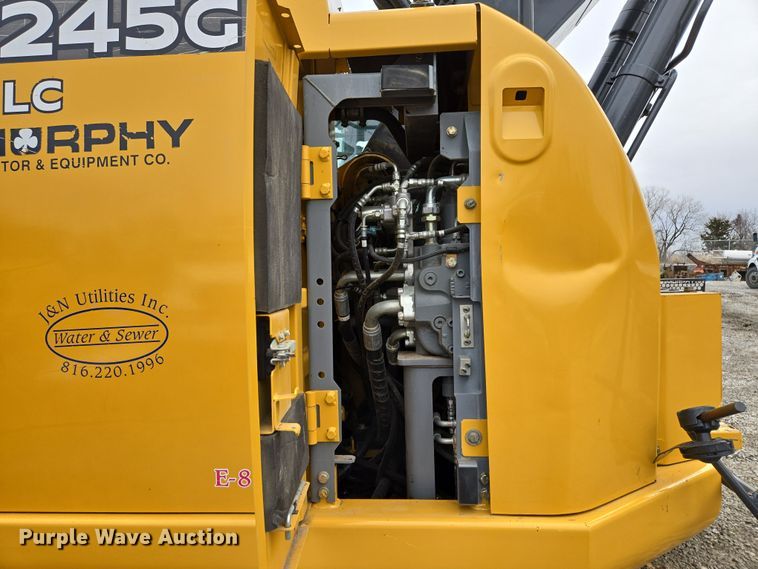 image for item EQ6591 2015 John Deere  245G LC  excavator