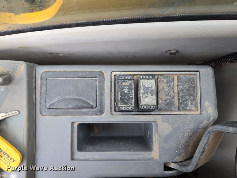 image for item EQ6591 2015 John Deere  245G LC  excavator