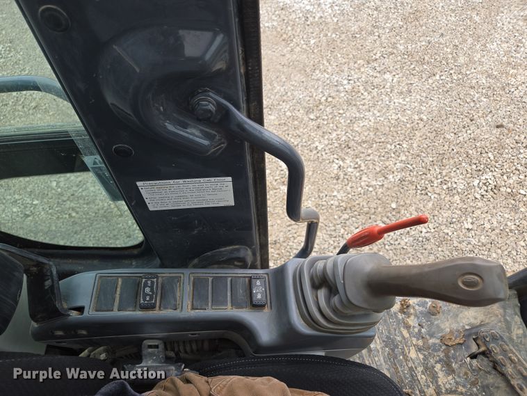 image for item EQ6591 2015 John Deere  245G LC  excavator