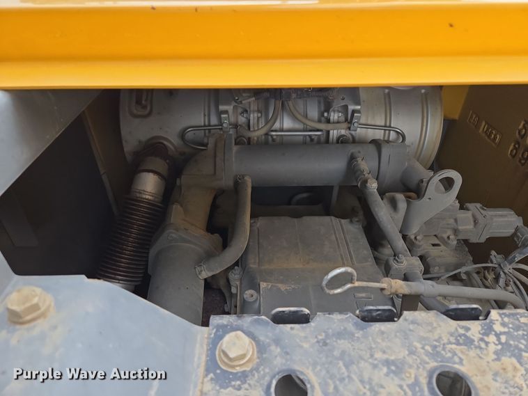 image for item EQ6591 2015 John Deere  245G LC  excavator