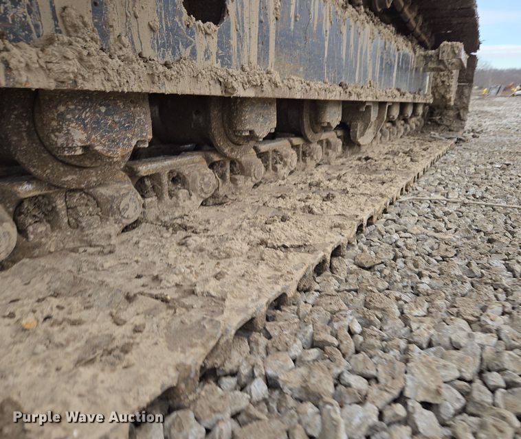 image for item EQ6591 2015 John Deere  245G LC  excavator