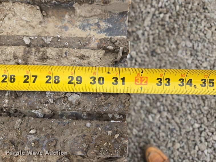 image for item EQ6591 2015 John Deere  245G LC  excavator