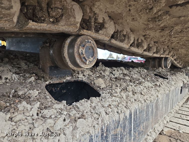 image for item EQ6591 2015 John Deere  245G LC  excavator