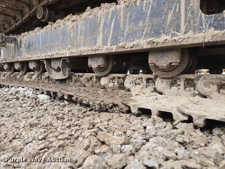 image for item EQ6591 2015 John Deere  245G LC  excavator