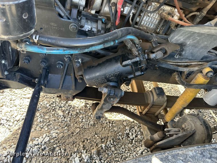 image for item EQ6592 2004 Sterling L-Line semi truck