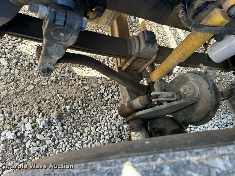 image for item EQ6592 2004 Sterling L-Line semi truck