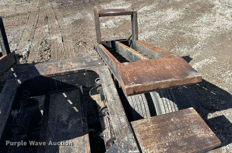 image for item EQ6593 2013 Kaufman lowboy equipment trailer