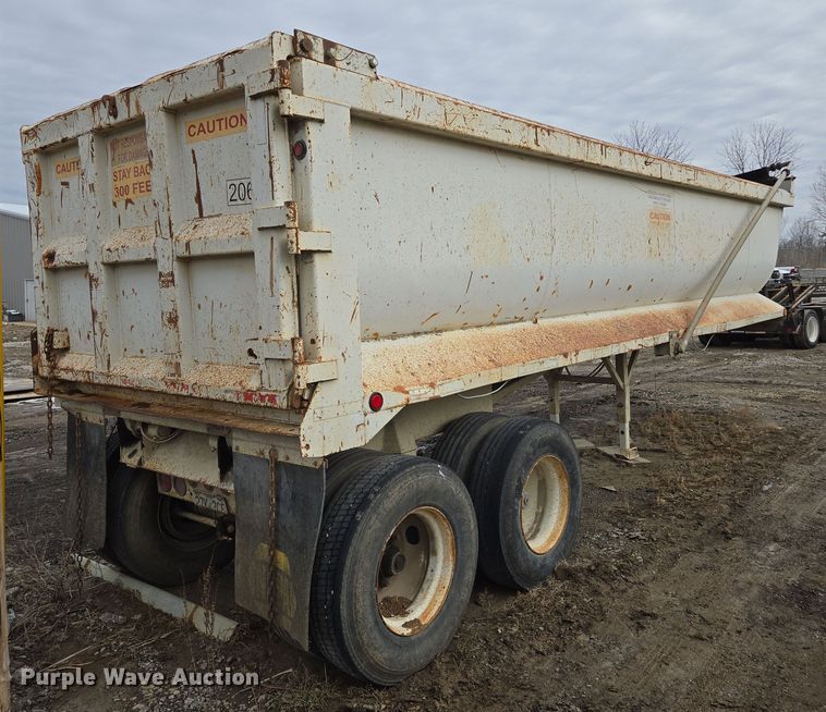 image for item EQ6595 1995 Hilbilt  end dump trailer