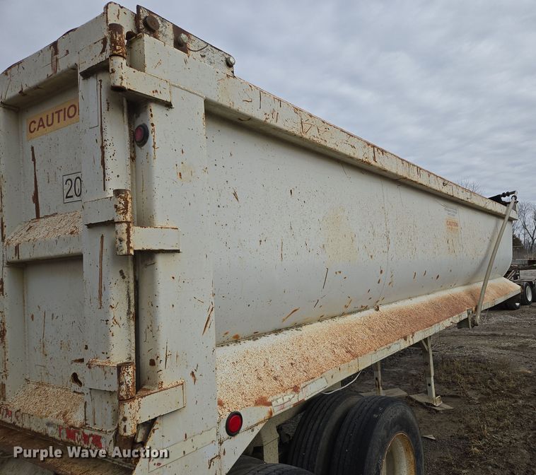 image for item EQ6595 1995 Hilbilt  end dump trailer