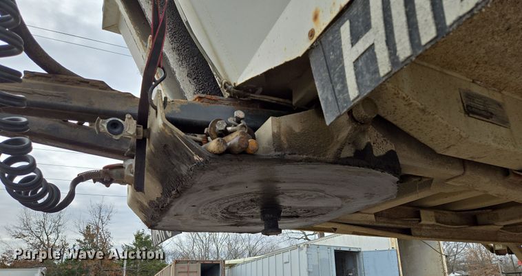 image for item EQ6595 1995 Hilbilt  end dump trailer