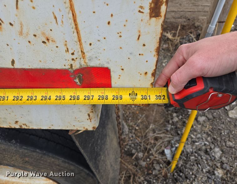 image for item EQ6595 1995 Hilbilt  end dump trailer