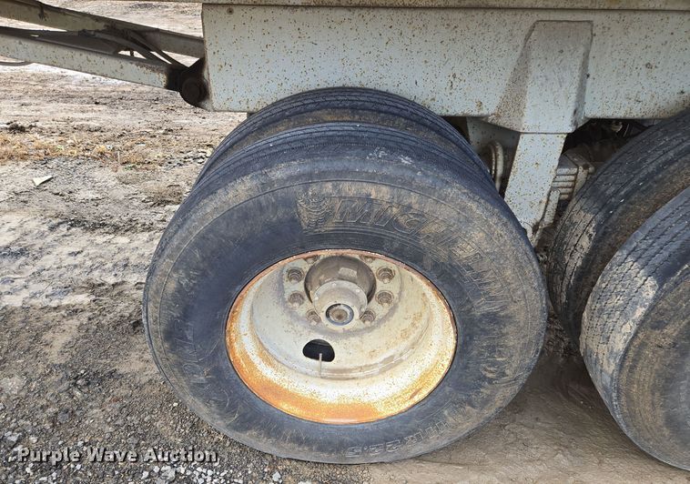 image for item EQ6595 1995 Hilbilt  end dump trailer