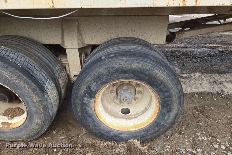 image for item EQ6595 1995 Hilbilt  end dump trailer