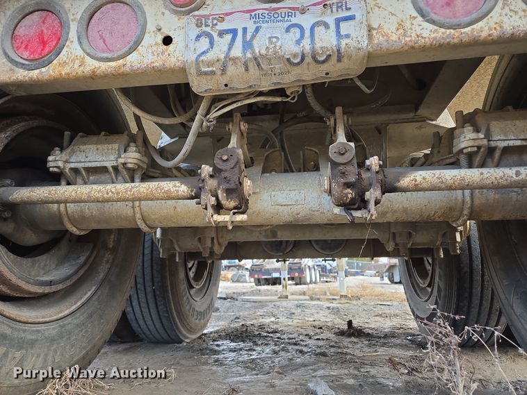 image for item EQ6595 1995 Hilbilt  end dump trailer