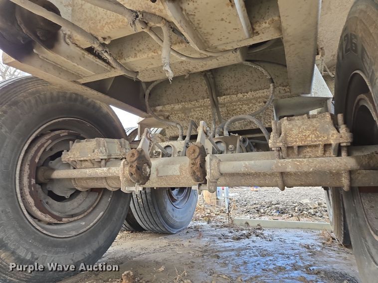 image for item EQ6595 1995 Hilbilt  end dump trailer