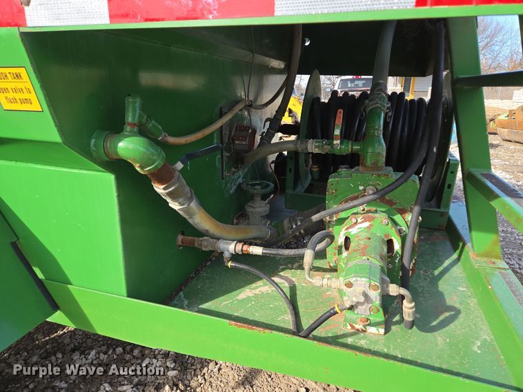 image for item EQ6597 2004 Easy Lawn  hydroseeder