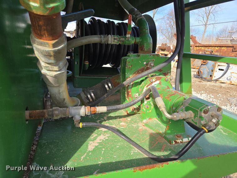 image for item EQ6597 2004 Easy Lawn  hydroseeder