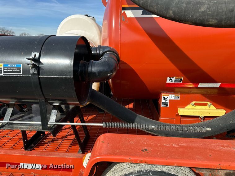 image for item EQ6600 2013 Ditch Witch FX30 vacuum excavator