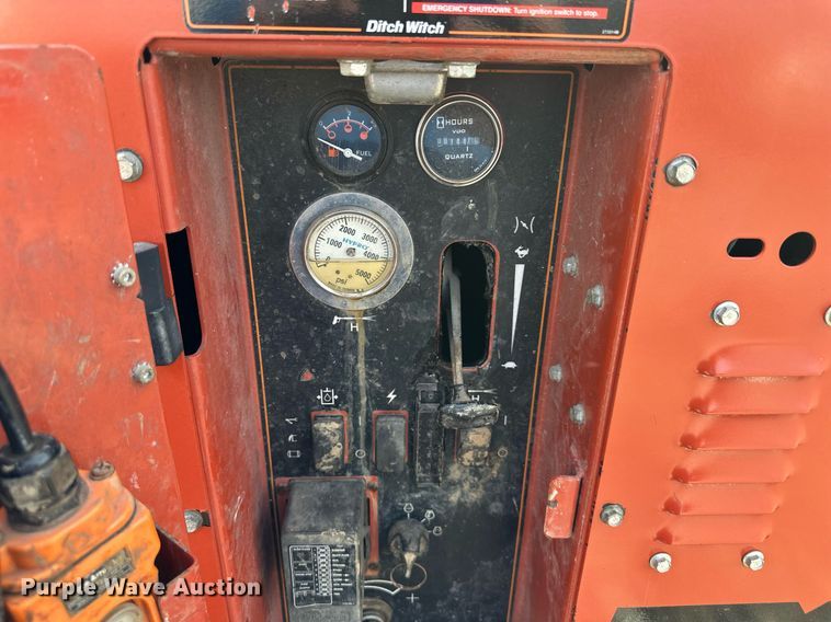 image for item EQ6600 2013 Ditch Witch FX30 vacuum excavator