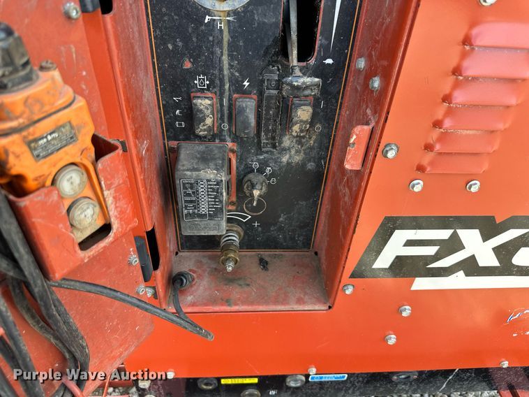 image for item EQ6600 2013 Ditch Witch FX30 vacuum excavator