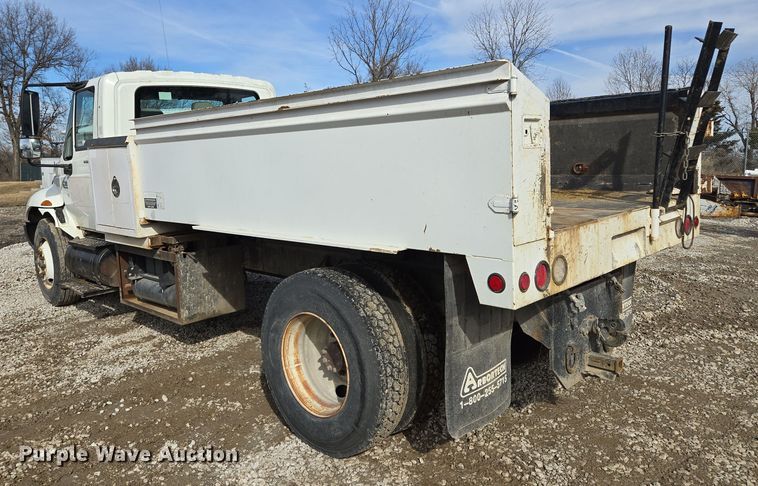image for item EQ6602 2002 International  4300 DT466 dump truck