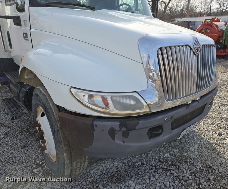 image for item EQ6602 2002 International  4300 DT466 dump truck