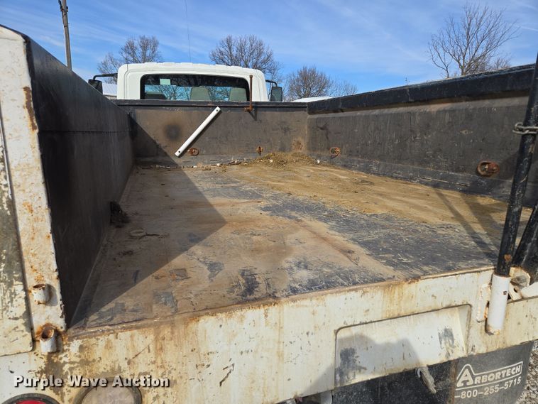 image for item EQ6602 2002 International  4300 DT466 dump truck