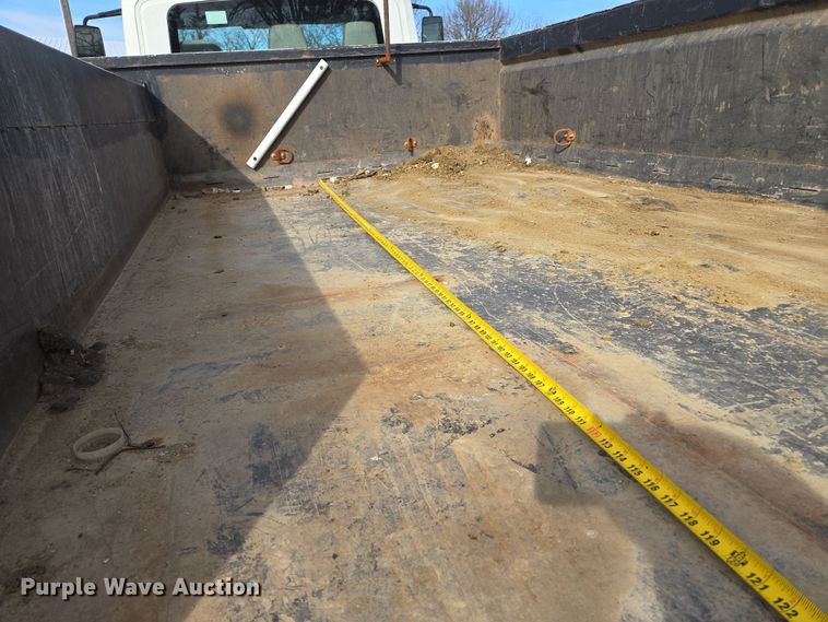 image for item EQ6602 2002 International  4300 DT466 dump truck