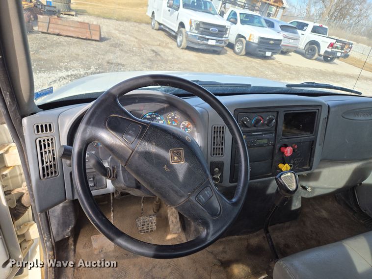 image for item EQ6602 2002 International  4300 DT466 dump truck